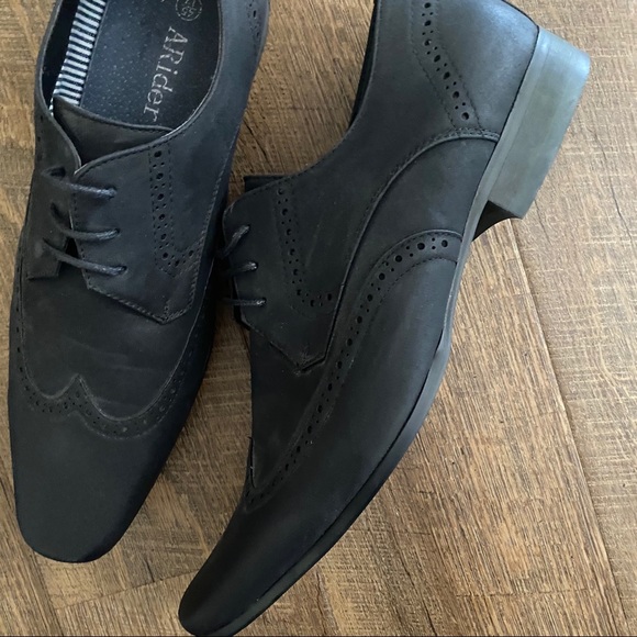 Arider Matte Dress Shoes. - Picture 2 of 5